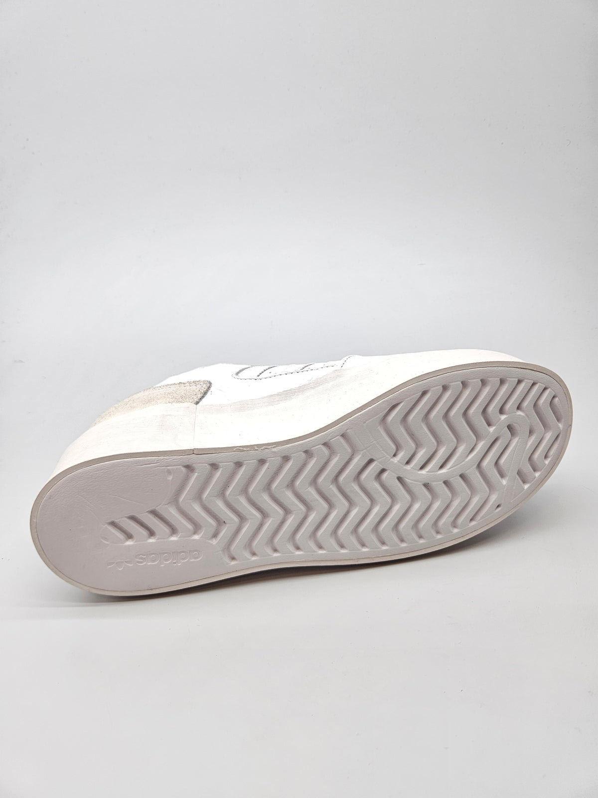 ADIDAS NOVI ORIGINAL PATIKI BR 40
