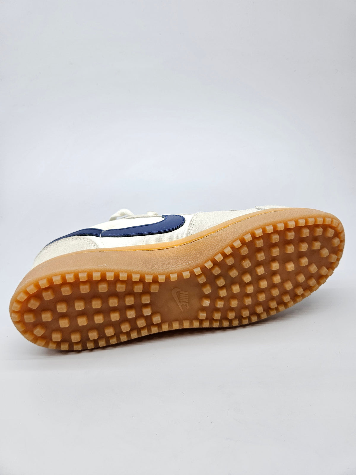 NIKE NOVI ORIGINAL PATIKI BR 38.5