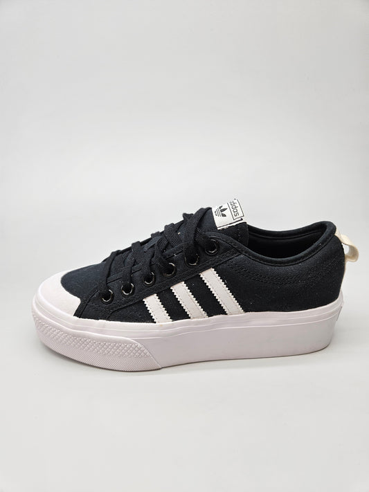ADIDAS NOVI ORIGINAL PATIKI BR 39
