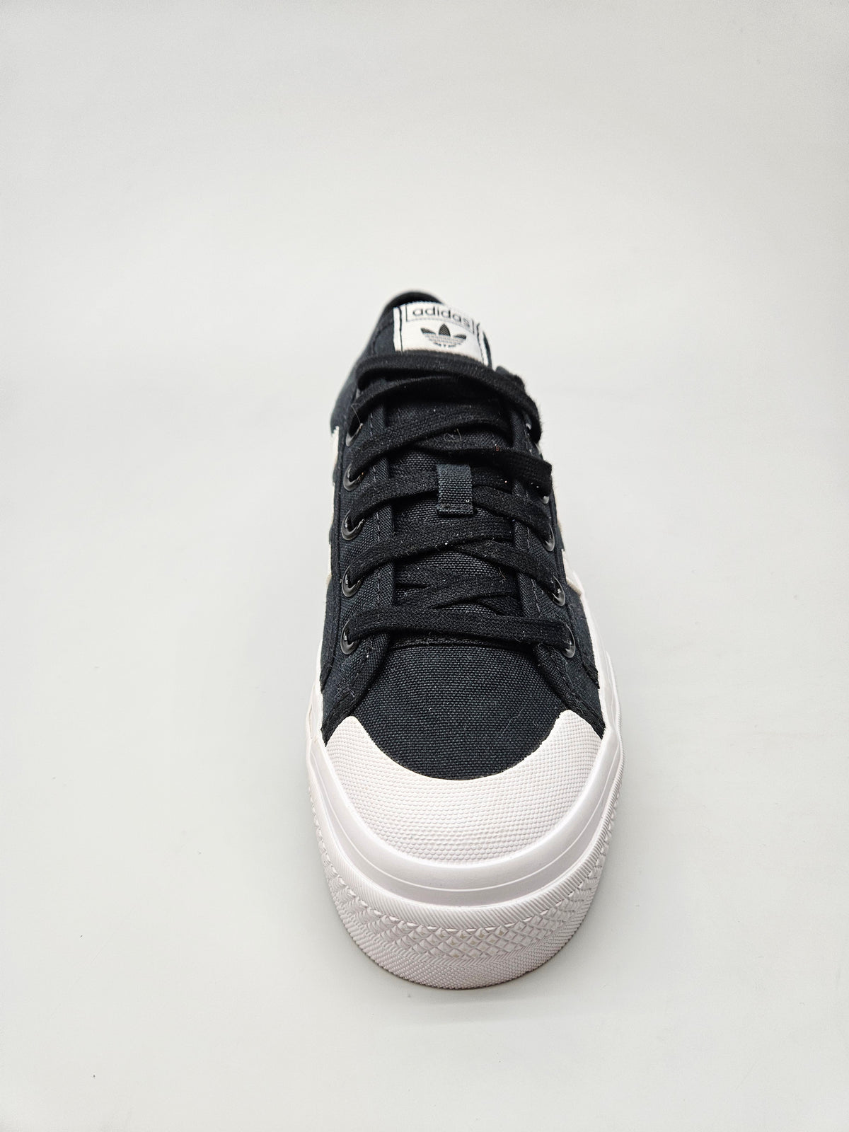 ADIDAS NOVI ORIGINAL PATIKI BR 39