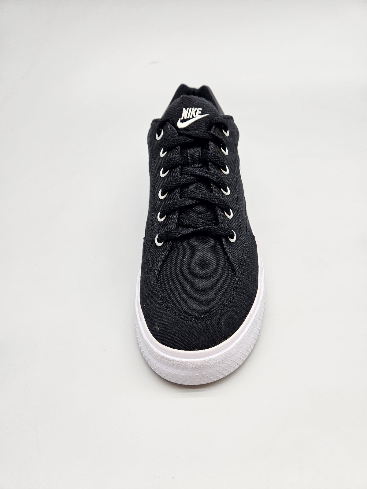 NIKE NOVI ORIGINAL PATIKI BR 42.5