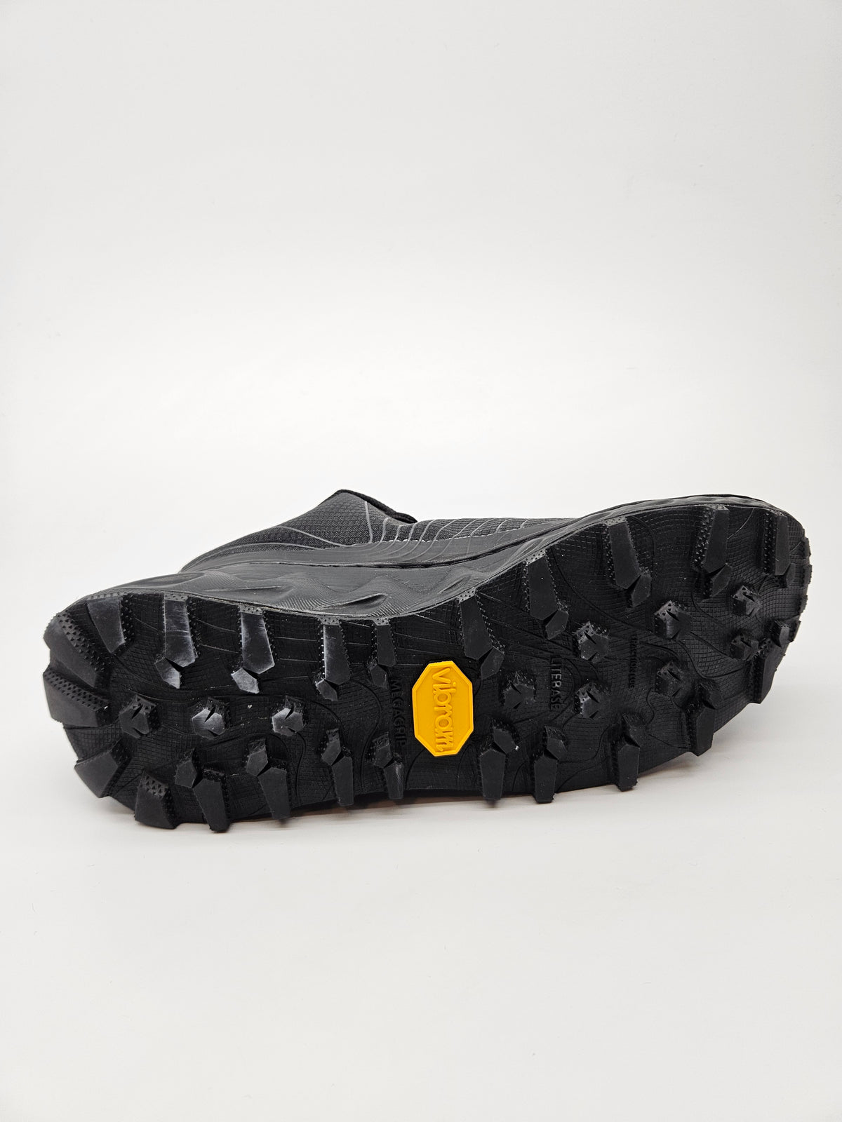 NNORMAL VIBRAM ORIGINAL PATIKI BR 39
