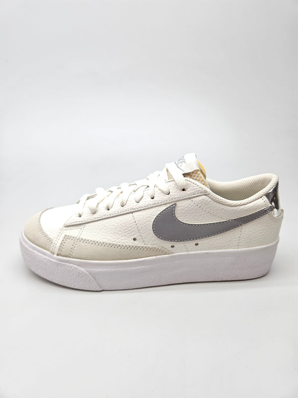 NIKE NOVI ORIGINAL PATIKI BR 39