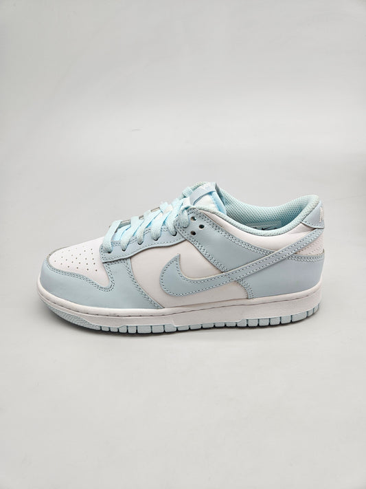 NIKE NOVI ORIGINAL PATIKI BR 38.5