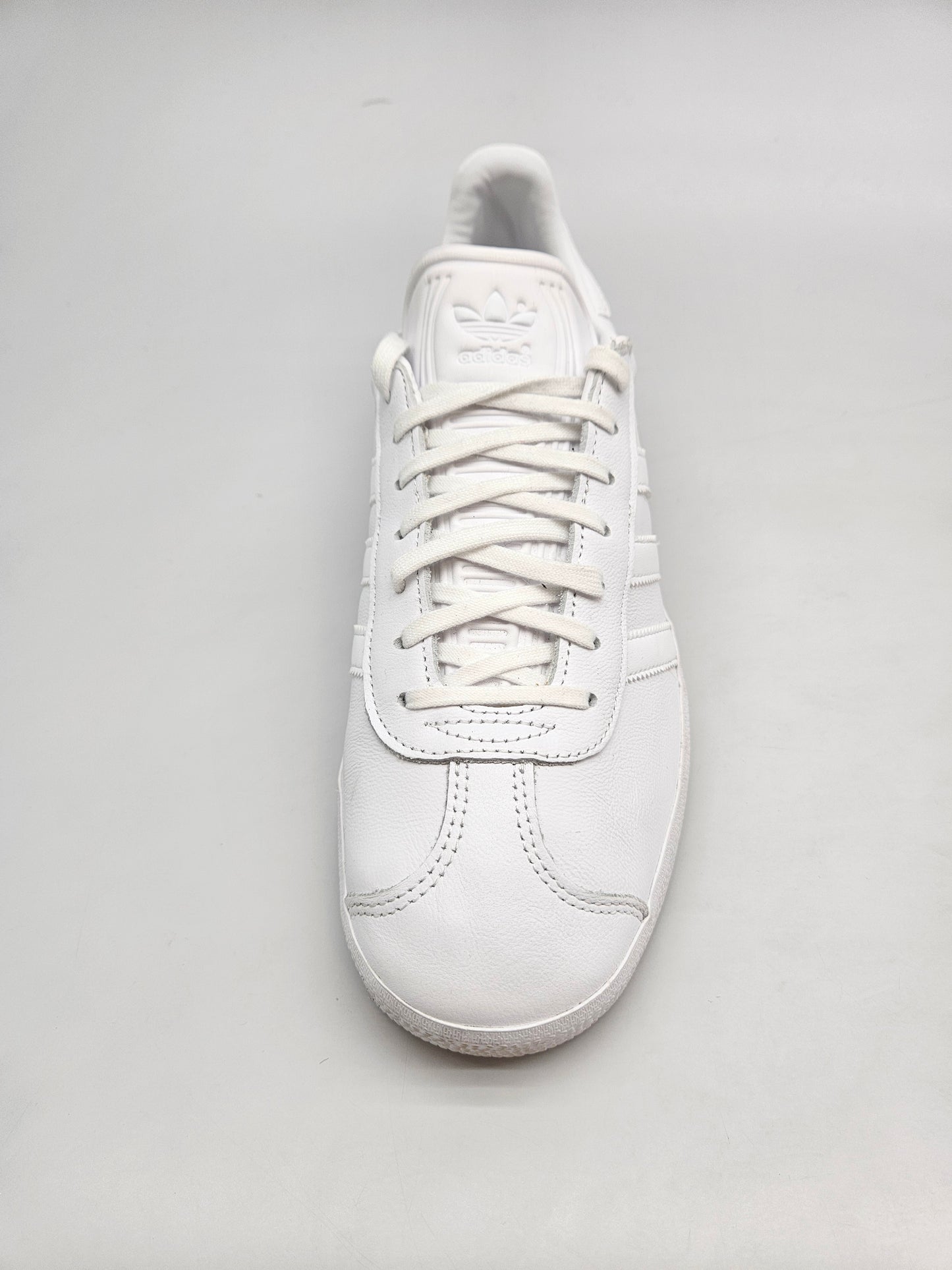 ADIDAS NOVI ORIGINAL PATIKI BR 44
