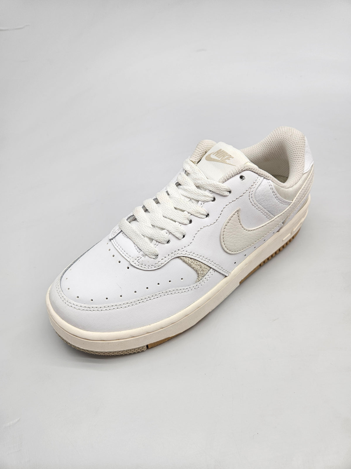 NIKE NOVI ORIGINAL PATIKI BR 37.5