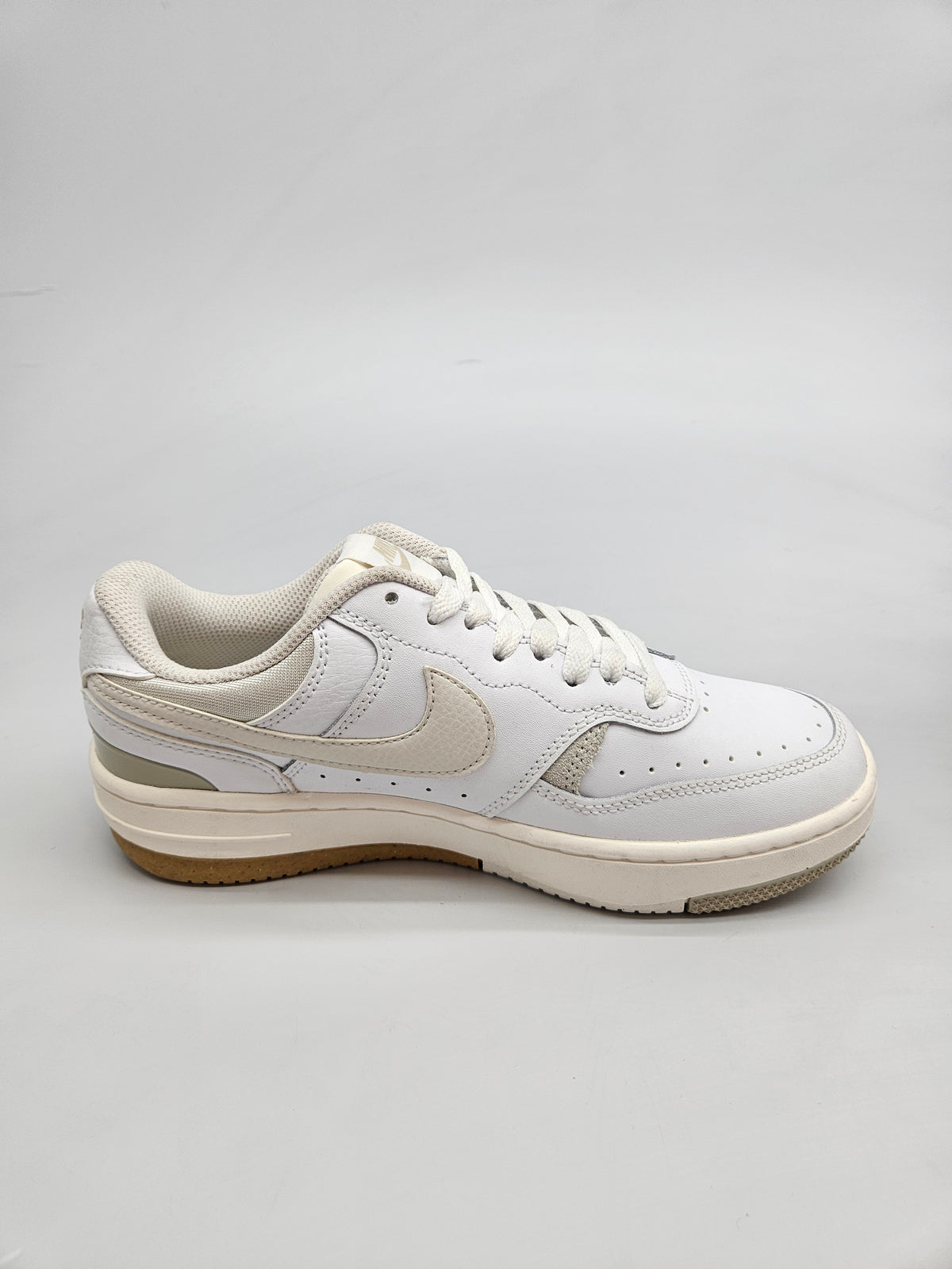 NIKE NOVI ORIGINAL PATIKI BR 37.5