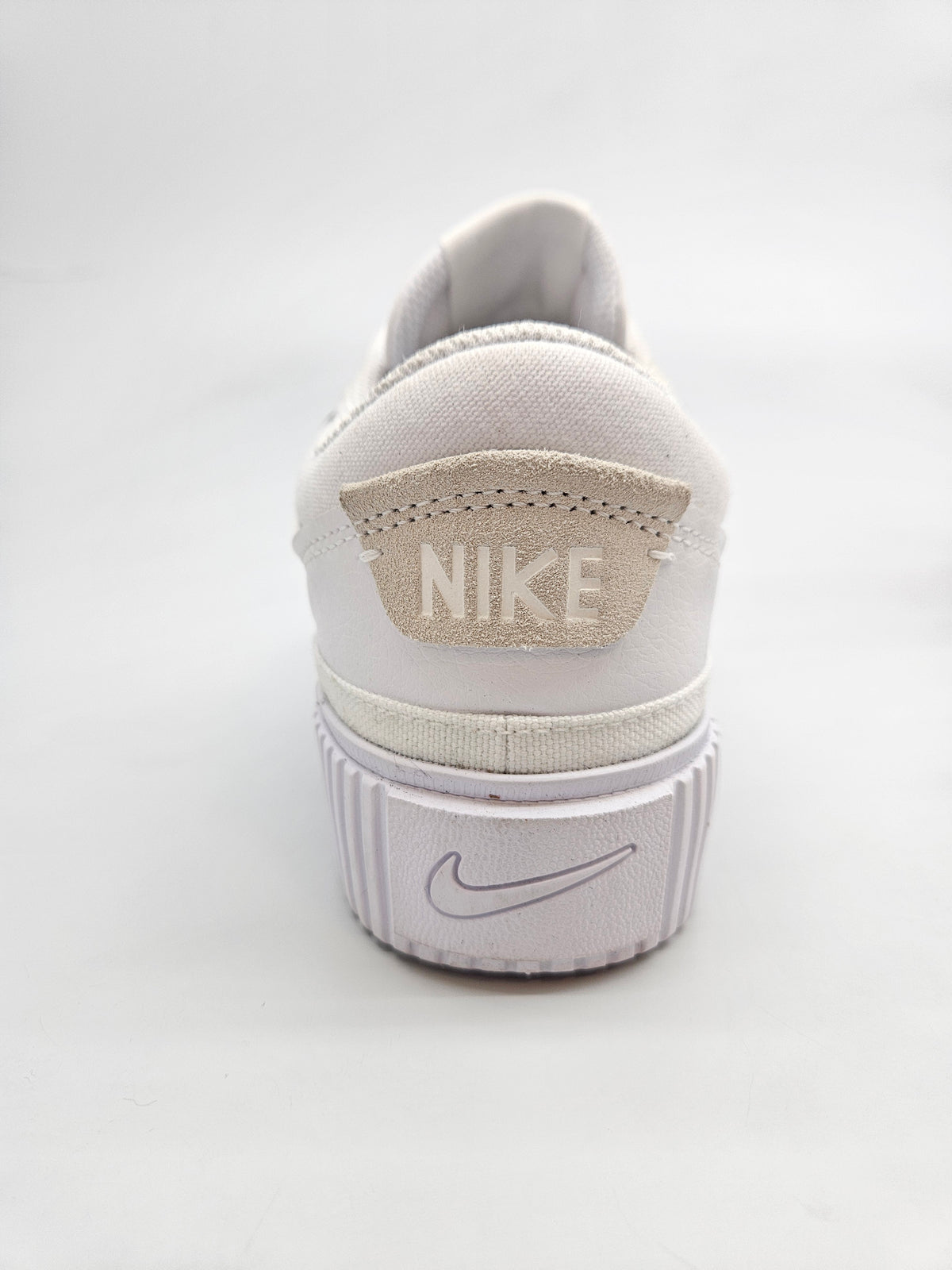 NIKE NOVI ORIGINAL PATIKI BR 40