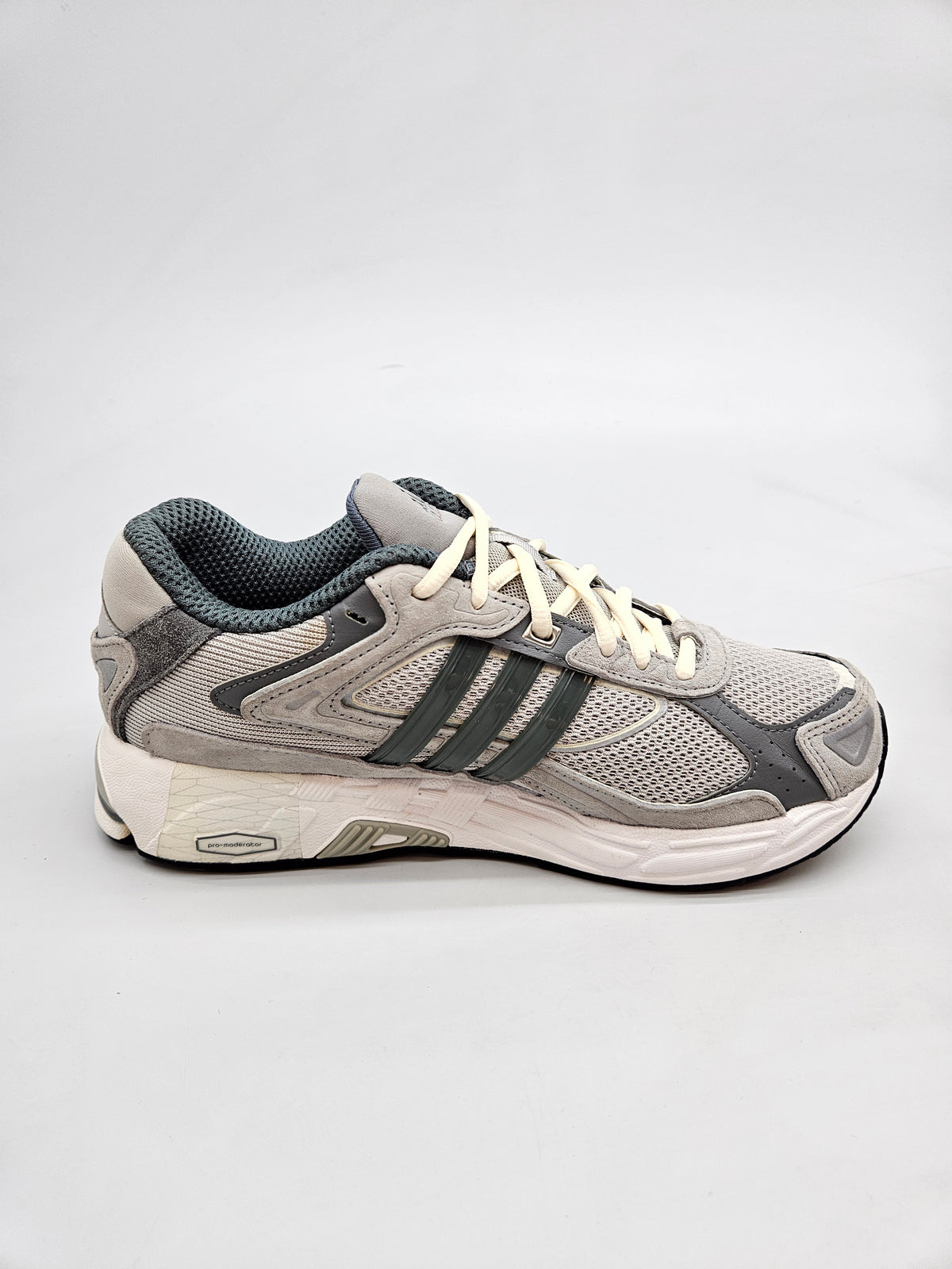 ADIDAS NOVI ORIGINAL PATIKI BR 39