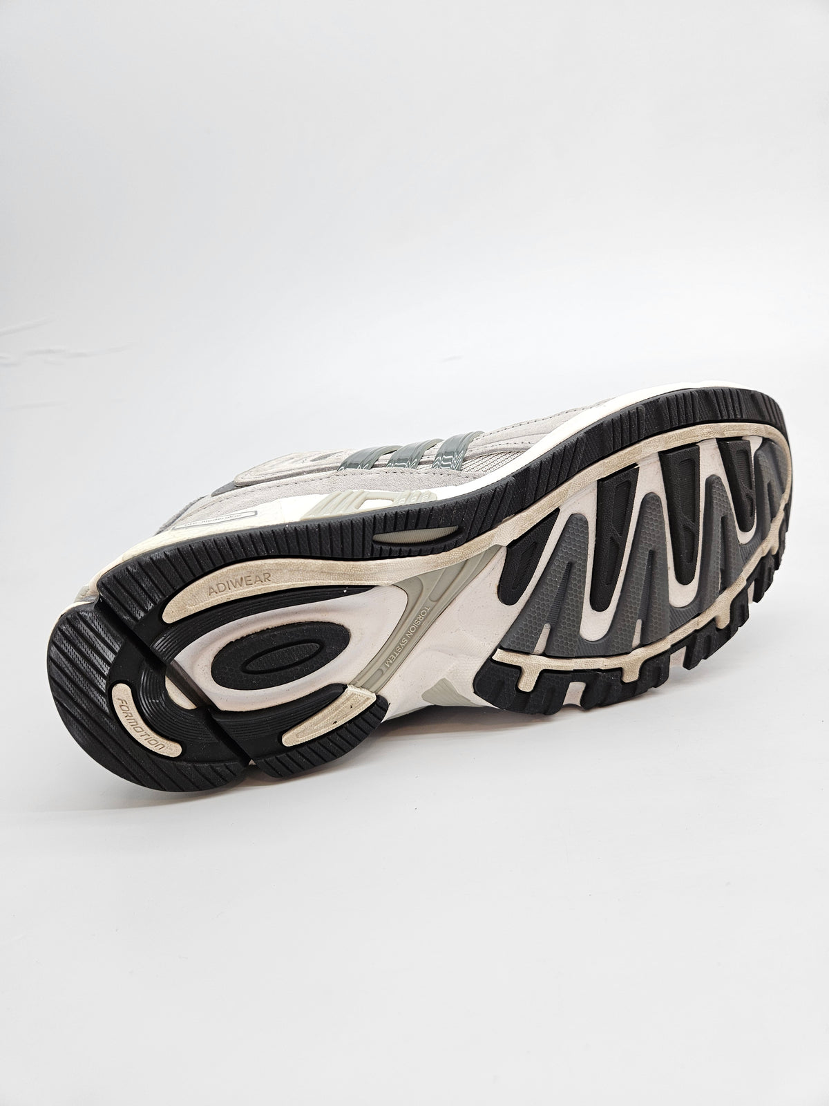 ADIDAS NOVI ORIGINAL PATIKI BR 39