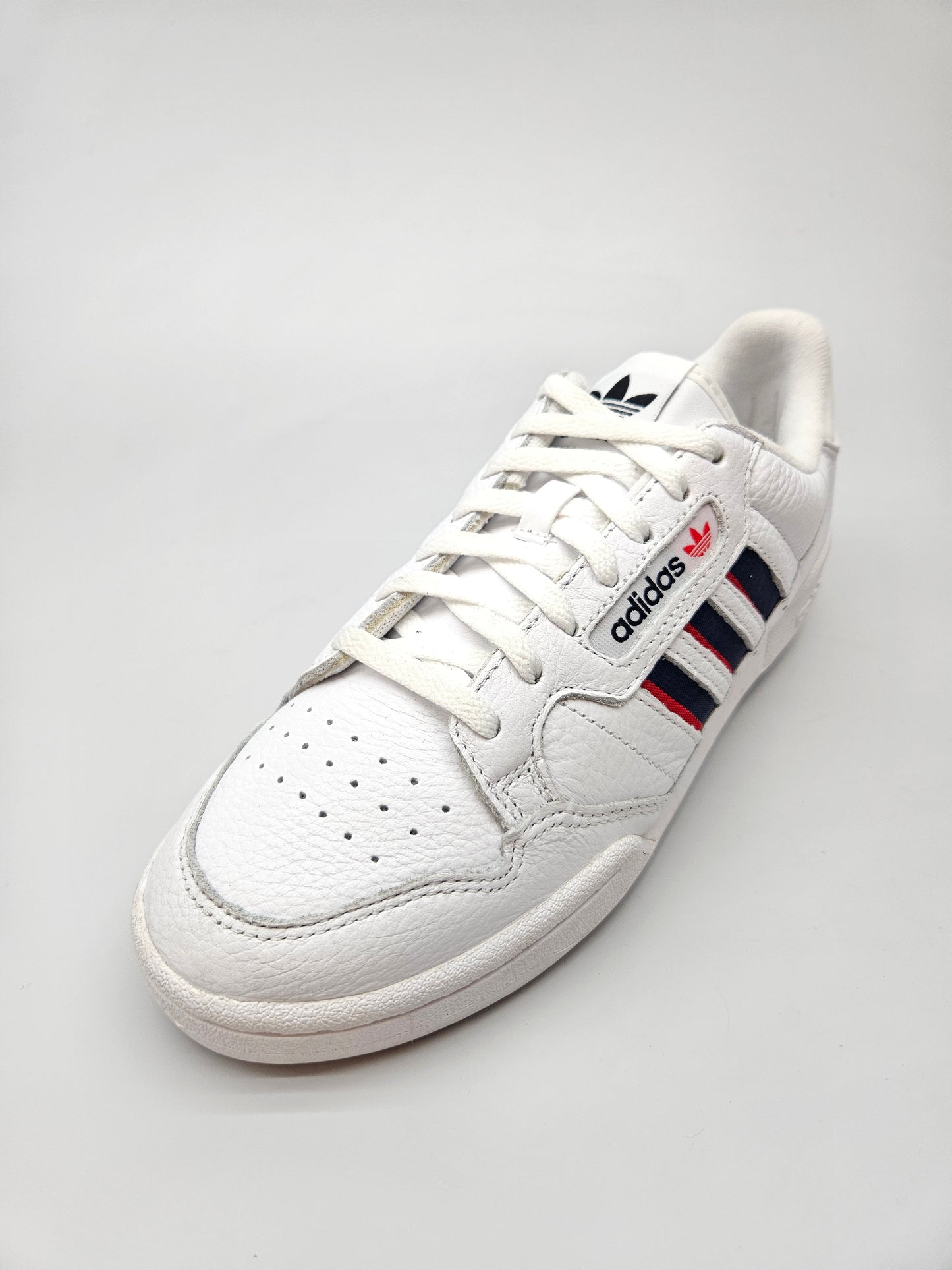 ADIDAS NOVI ORIGINAL PATIKI BR 40.5