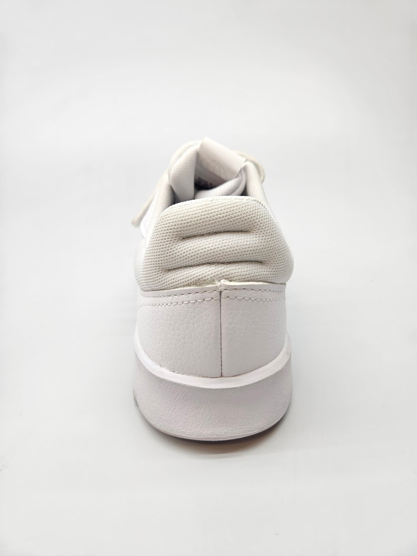 ADIDAS NOVI ORIGINAL PATIKI BR 40