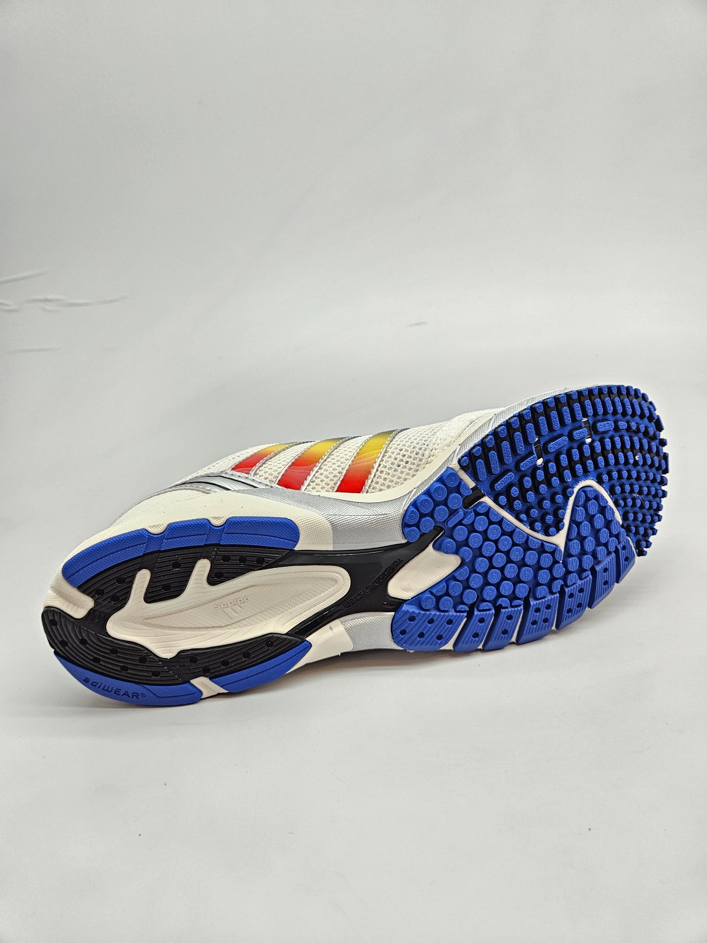 ADIDAS NOVI ORIGINAL PATIKI BR 41