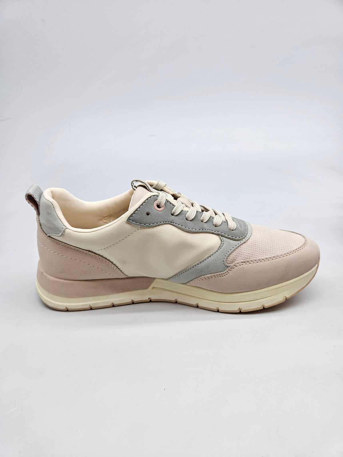 TAMARIS NOVI ORIGINAL PATIKI BR 41