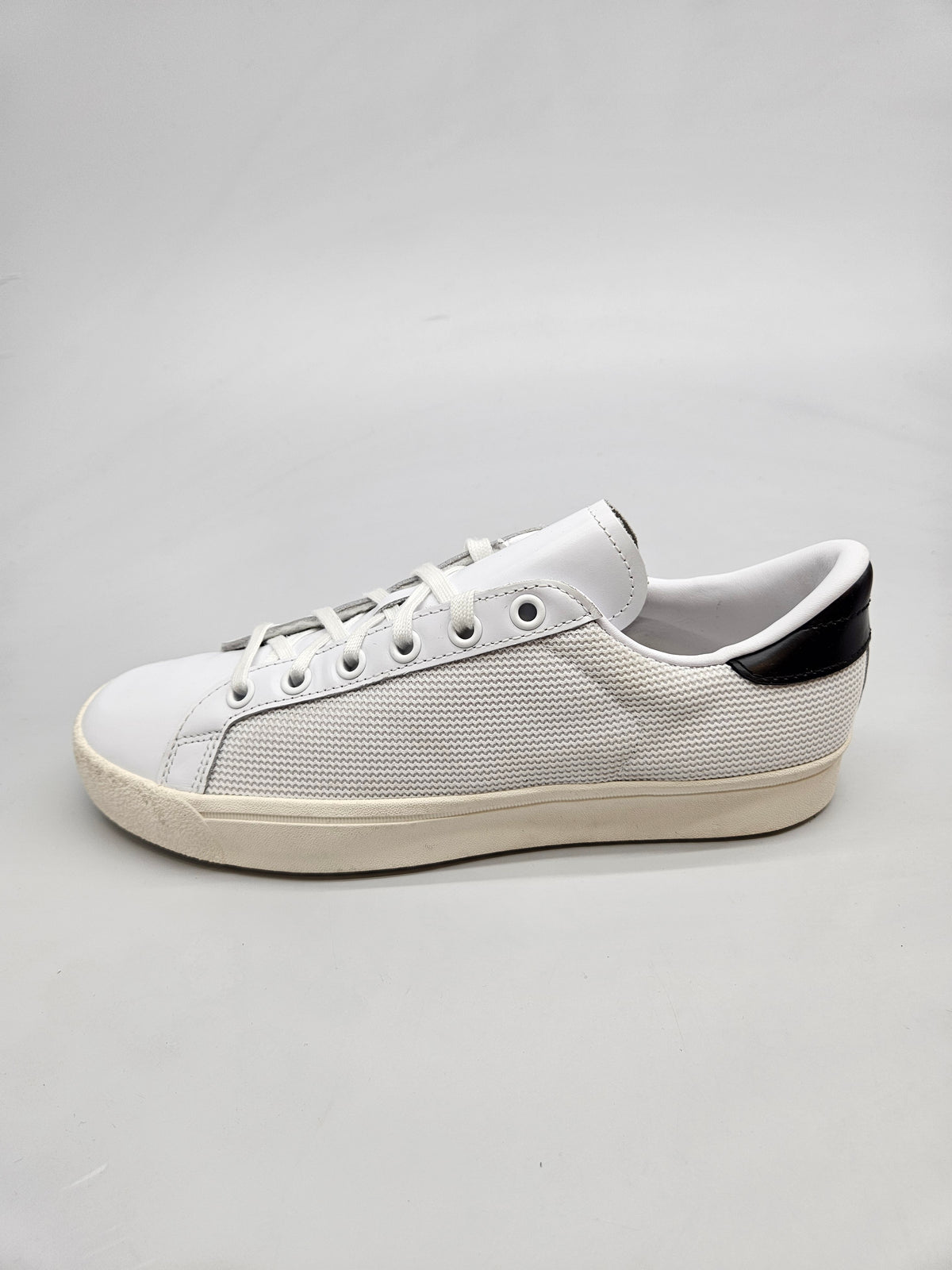 ADIDAS NOVI ORIGINAL PATIKI BR 39