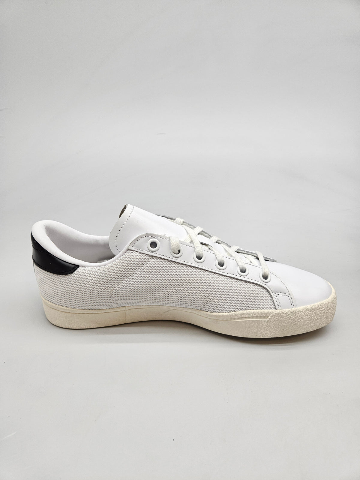ADIDAS NOVI ORIGINAL PATIKI BR 39