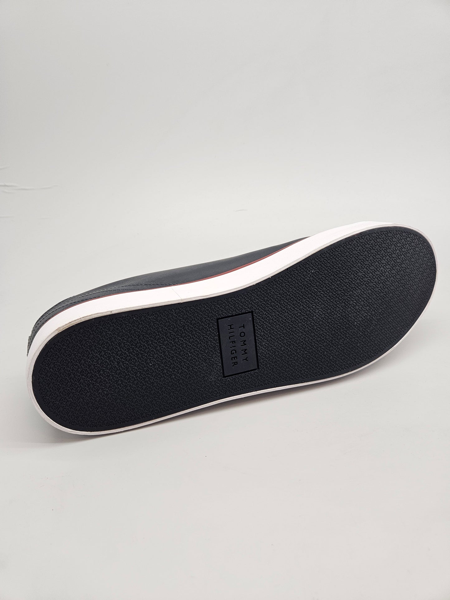 TOMMY HILFIGER ORIGINAL NOVI PATIKI BR 48