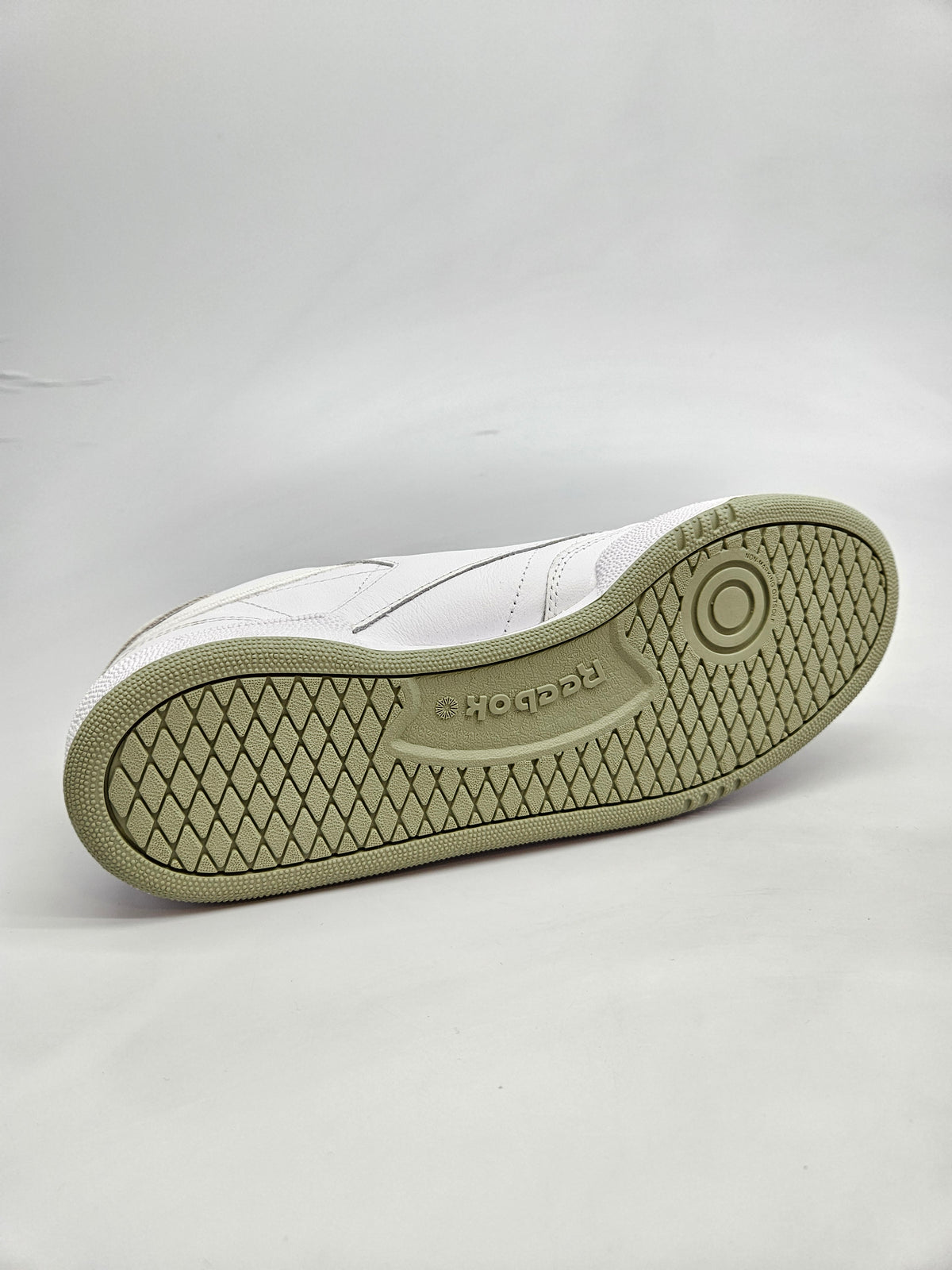 REEBOK NOVI ORIGINAL PATIKI BR 42.5
