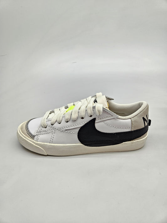 NIKE ORIGINAL NOVI PATIKI BR 39