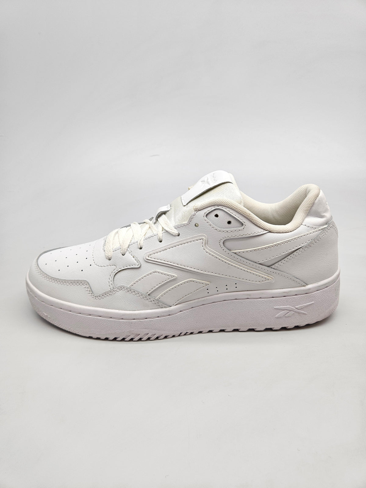 REEBOK NOVI ORIGINAL PATIKI BR 44