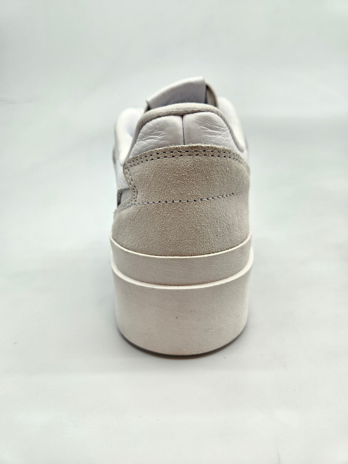 ADIDAS NOVI ORIGINAL PATIKI BR 41