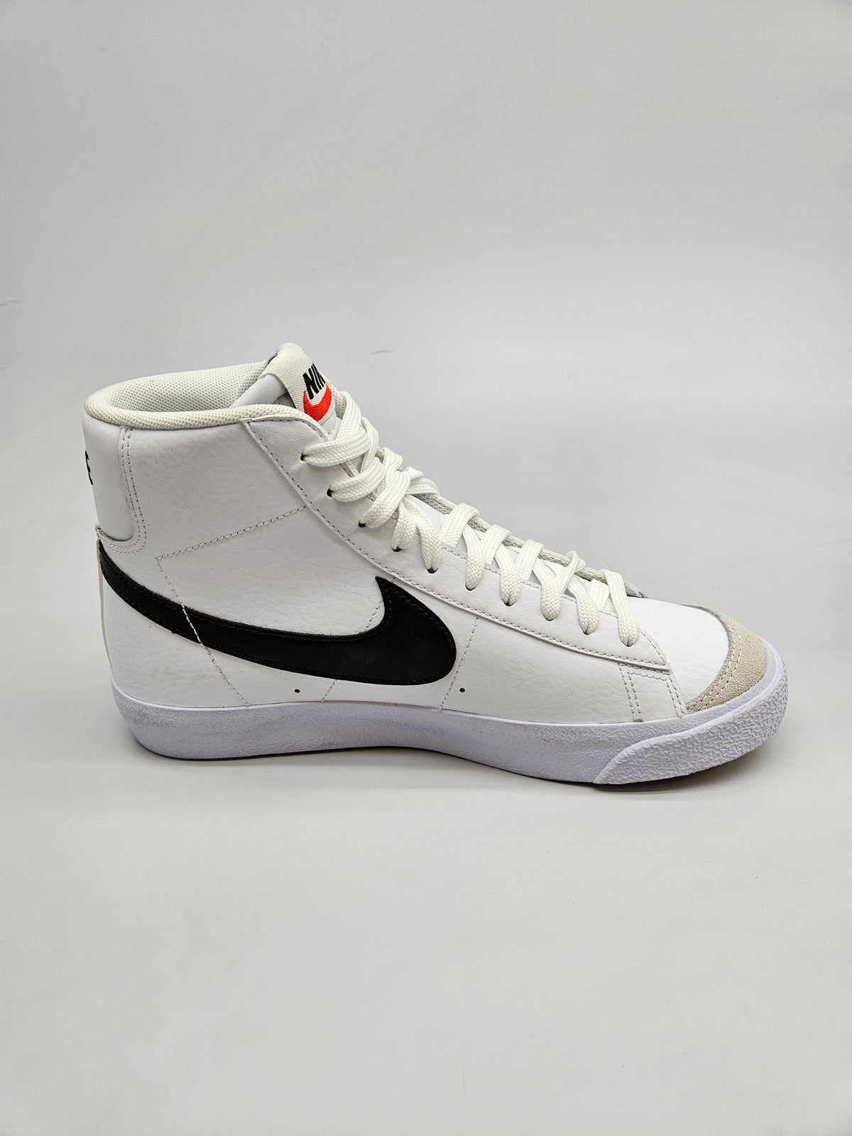 NIKE NOVI ORIGINAL PATIKI BR 40