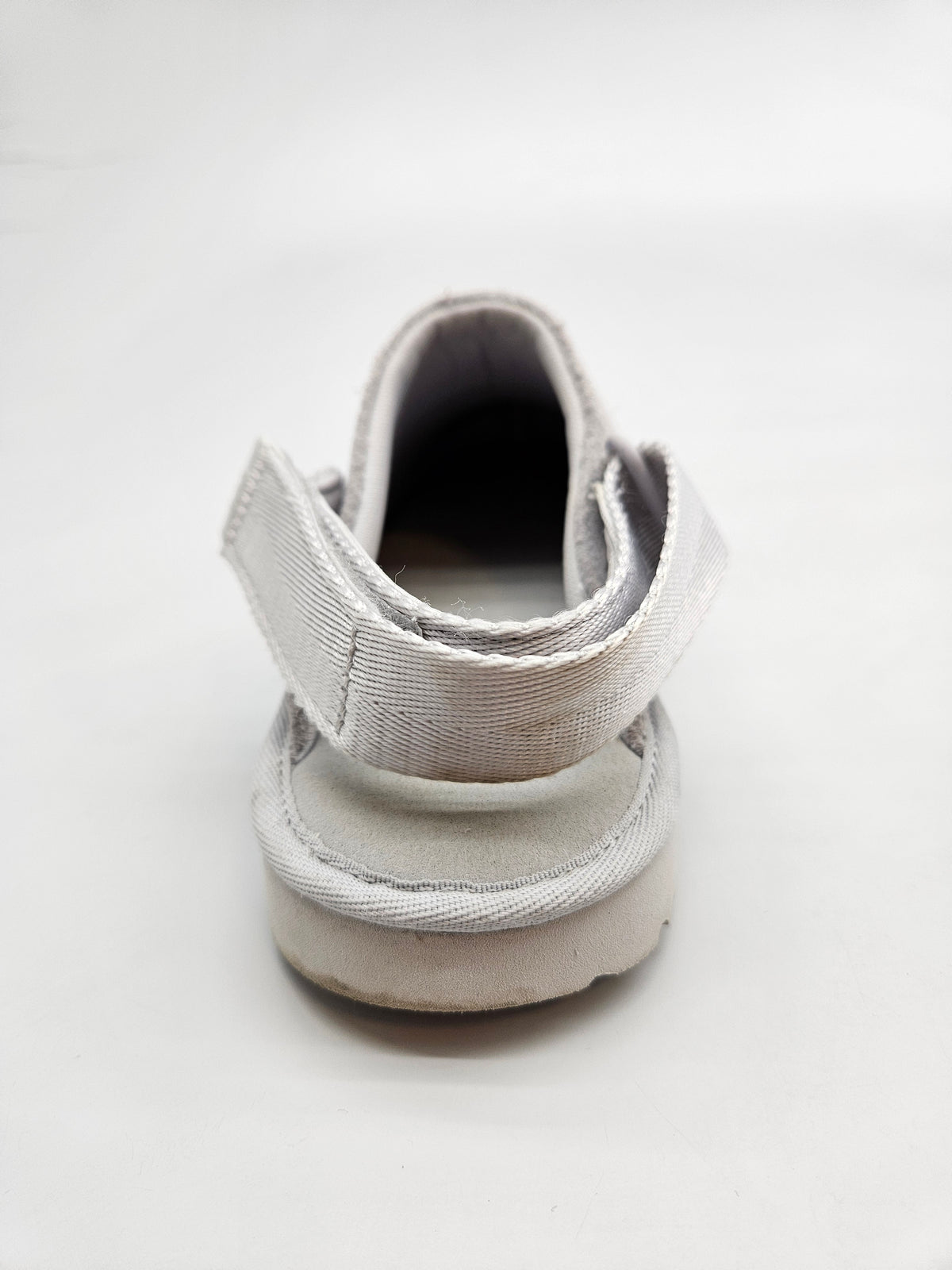 UGG AUSTRALIA ORIGINAL KOZNI VLECKI BR 38