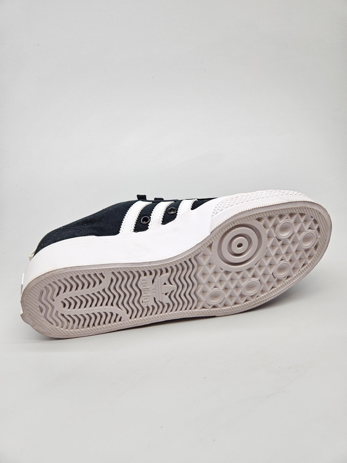ADIDAS NOVI ORIGINAL PATIKI BR 37