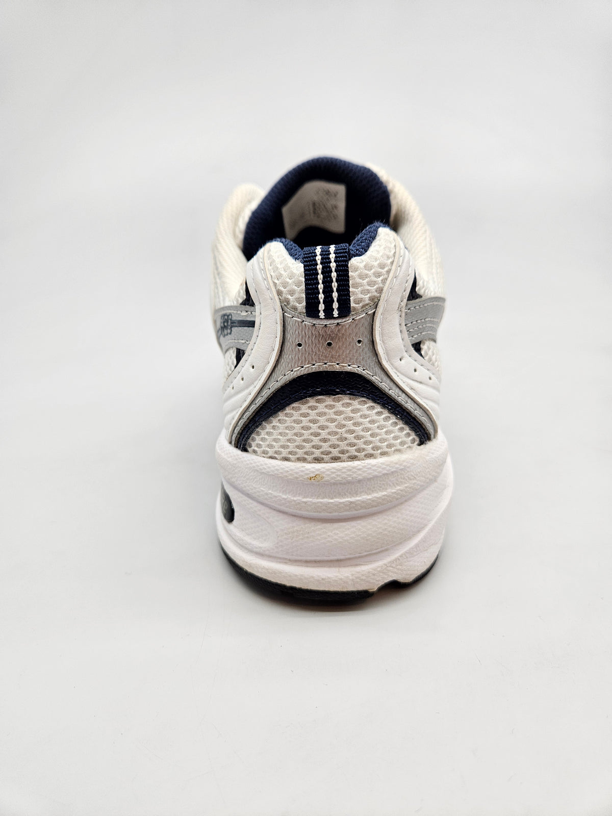 NEW BALANCE ORIGINAL PATIKI 38.5