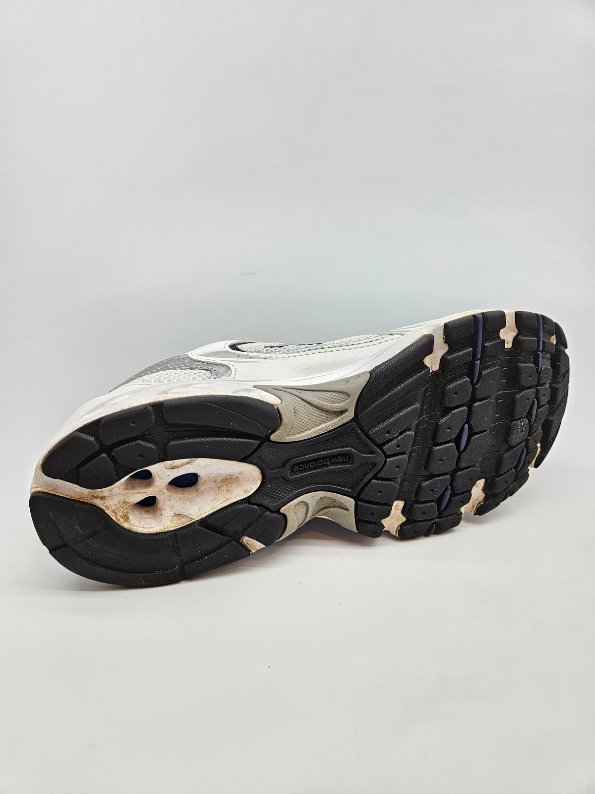 NEW BALANCE ORIGINAL PATIKI 38.5