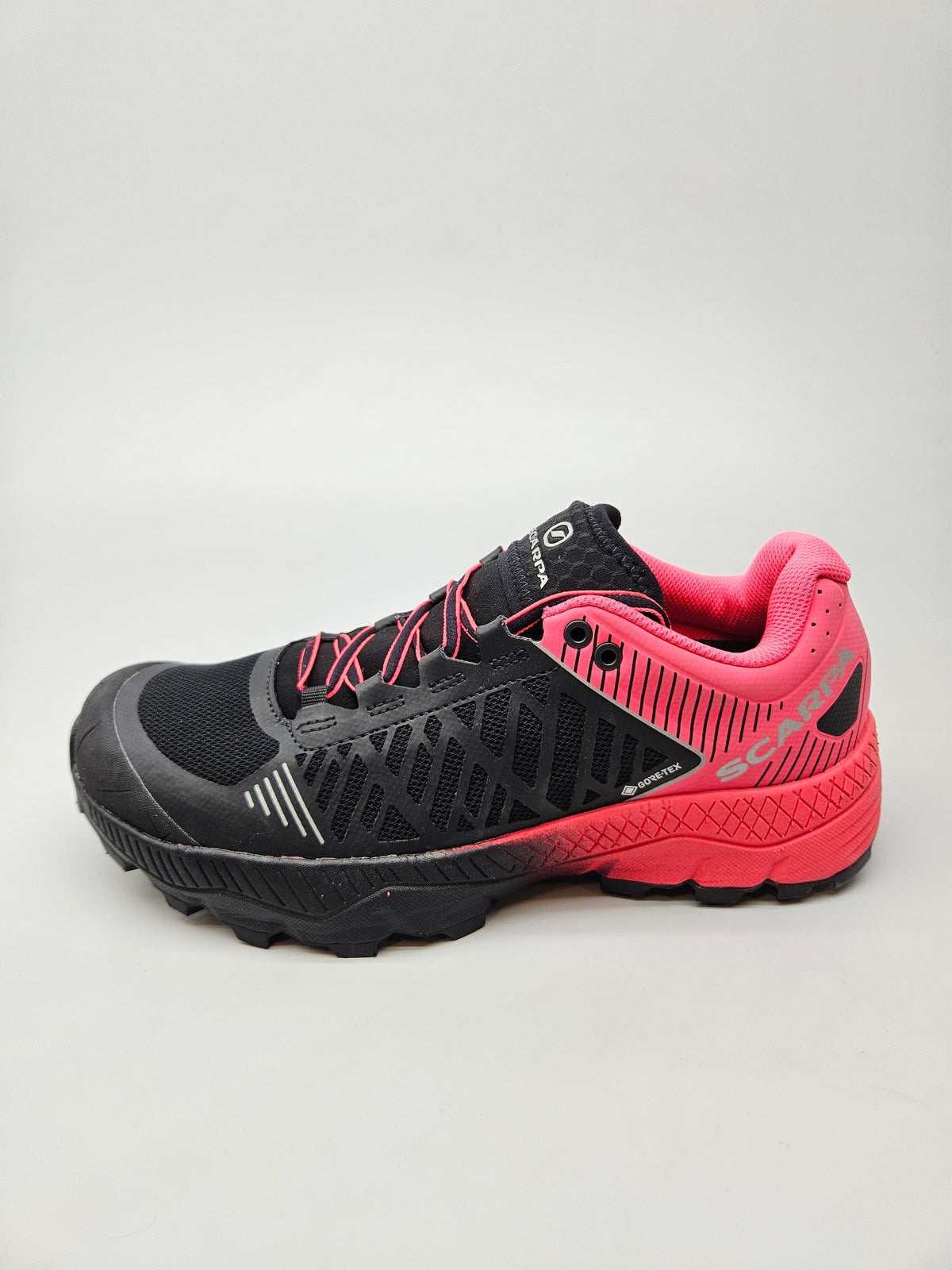 SCARPA GORETEX NOVI ORIGINAL PATIKI BR 39