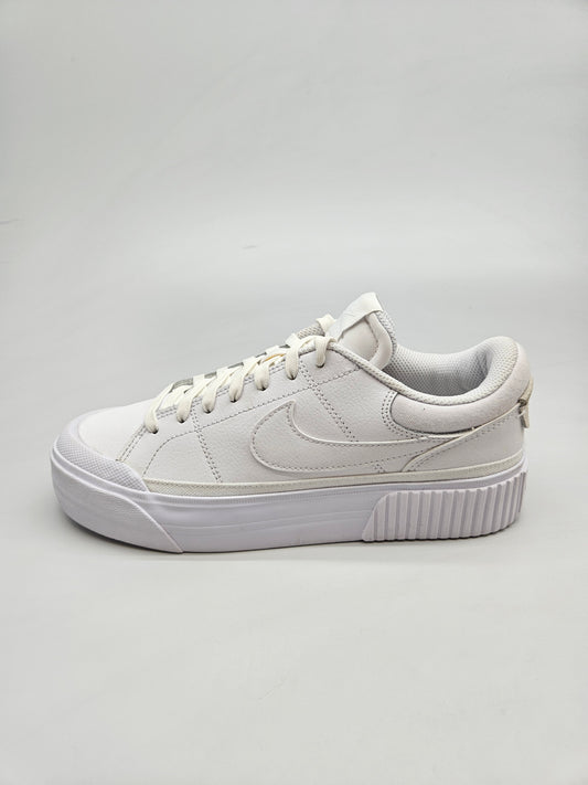 NIKE NOVI ORIGINAL PATIKI BR 39