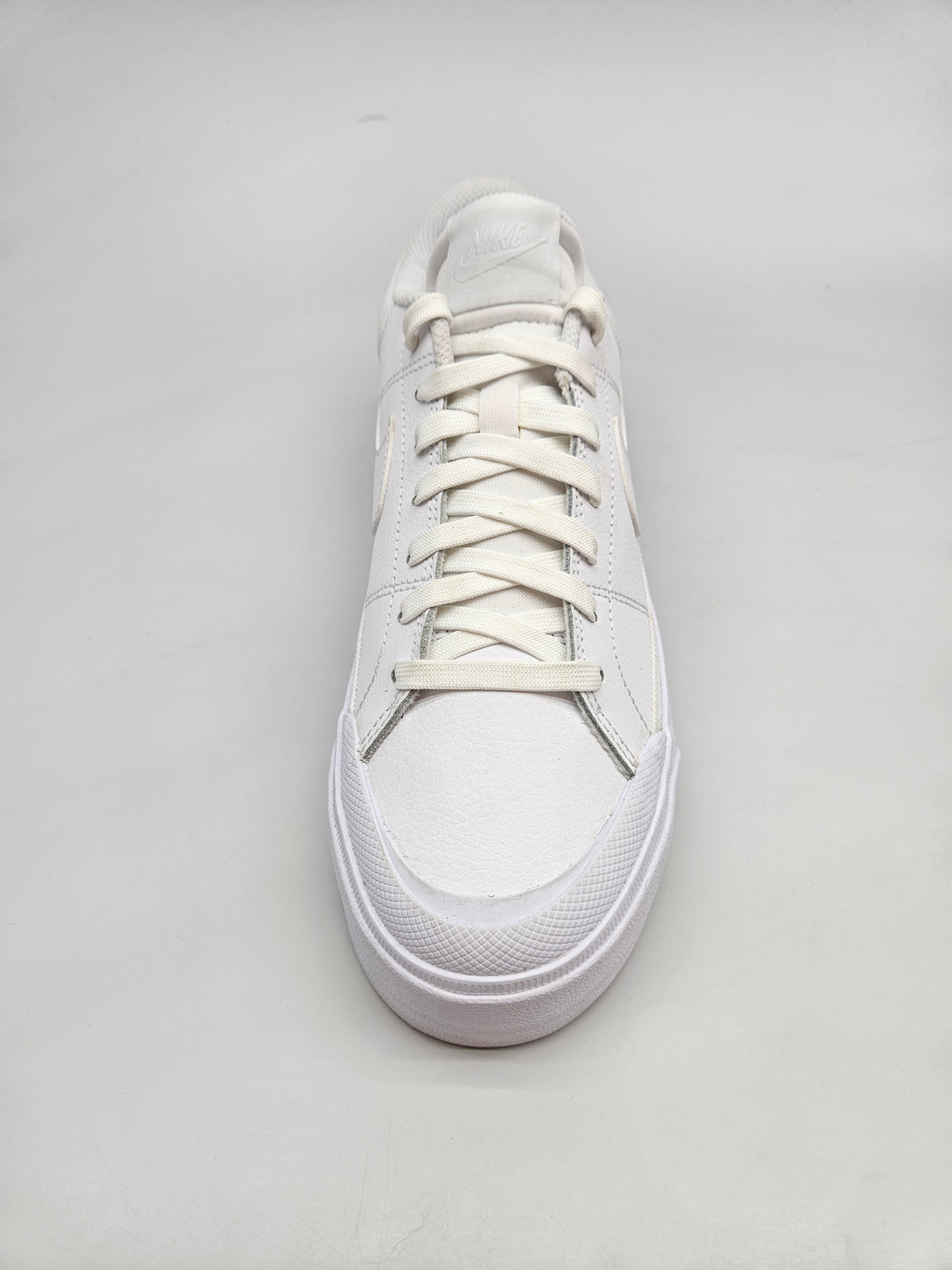 NIKE NOVI ORIGINAL PATIKI BR 39