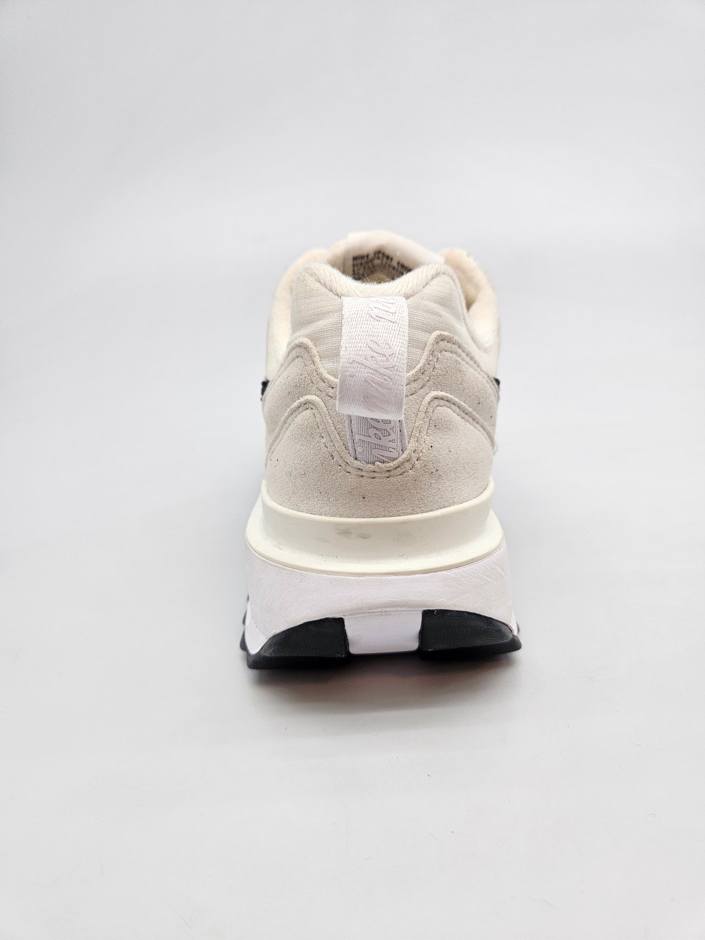 NIKE AIRMAX NOVI ORIGINAL PATIKI BR 39