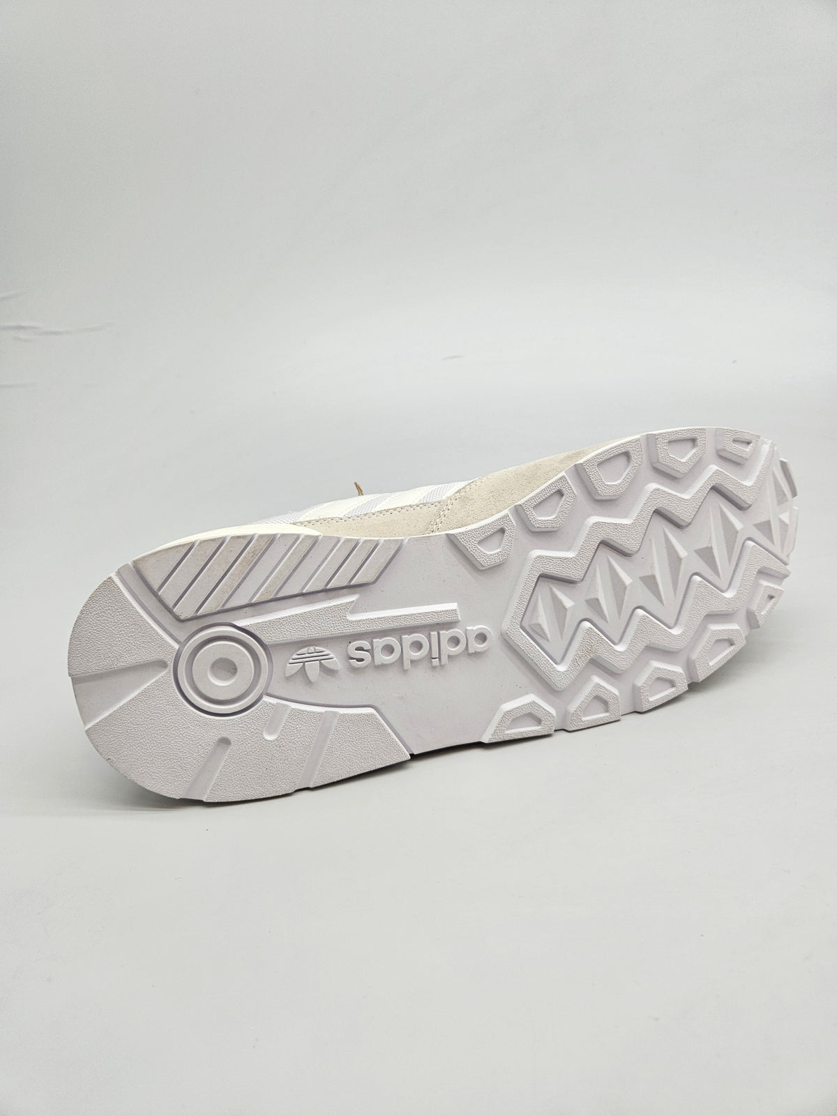 ADIDAS NOVI ORIGINAL PATIKI BR 40.5