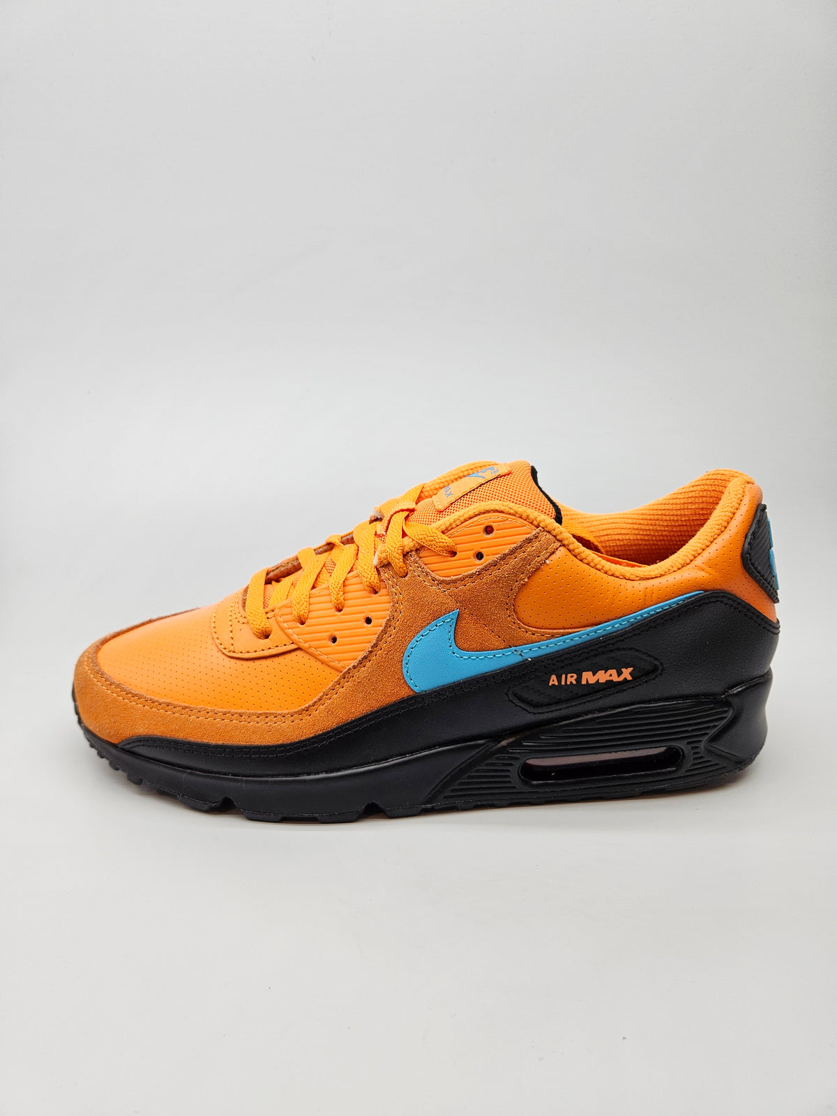 NIKE AIRMAX NOVI ORIGINAL PATIKI BR 45