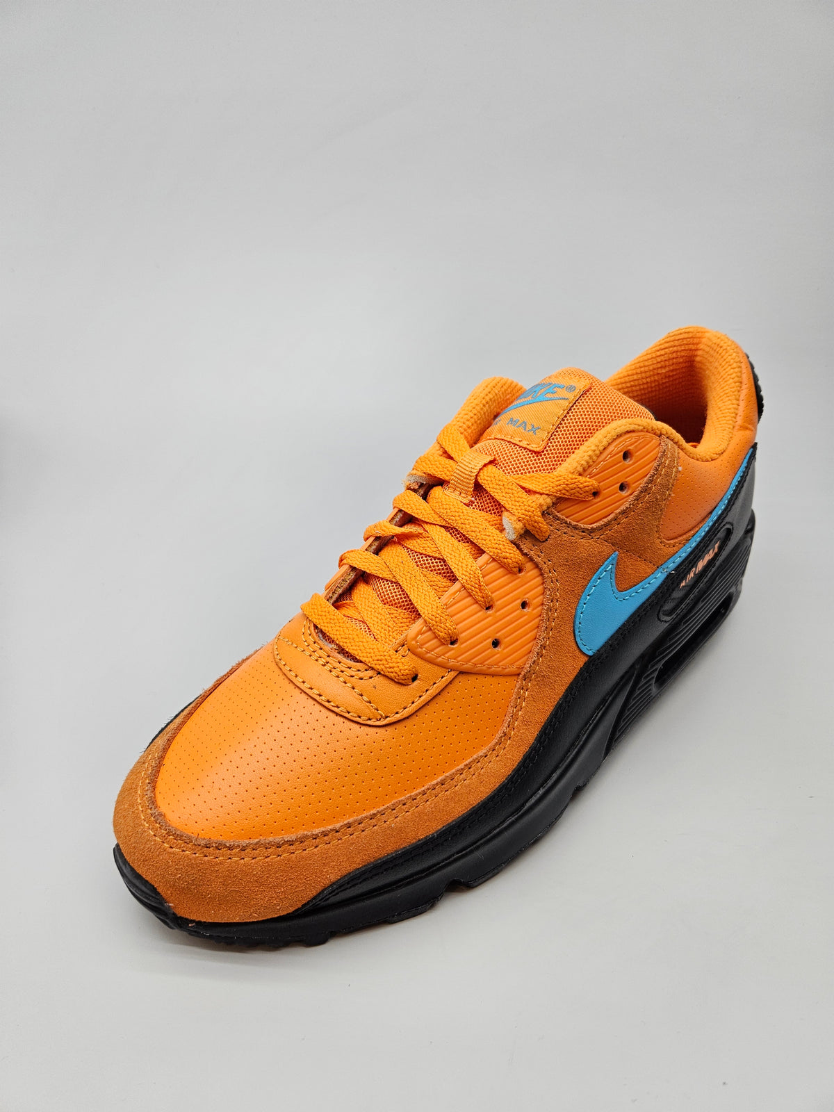 NIKE AIRMAX NOVI ORIGINAL PATIKI BR 45