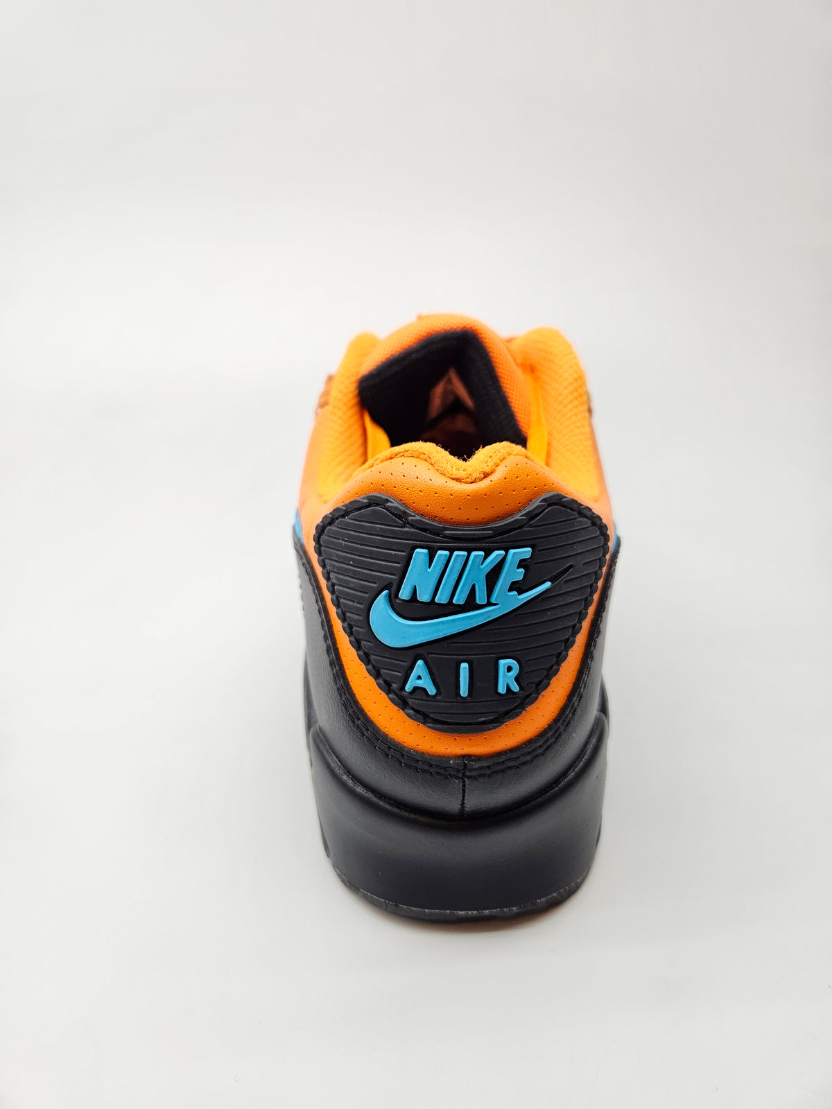 NIKE AIRMAX NOVI ORIGINAL PATIKI BR 45