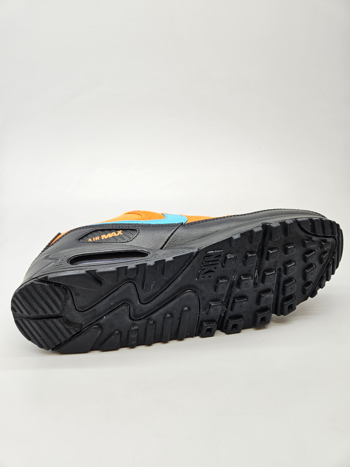 NIKE AIRMAX NOVI ORIGINAL PATIKI BR 45