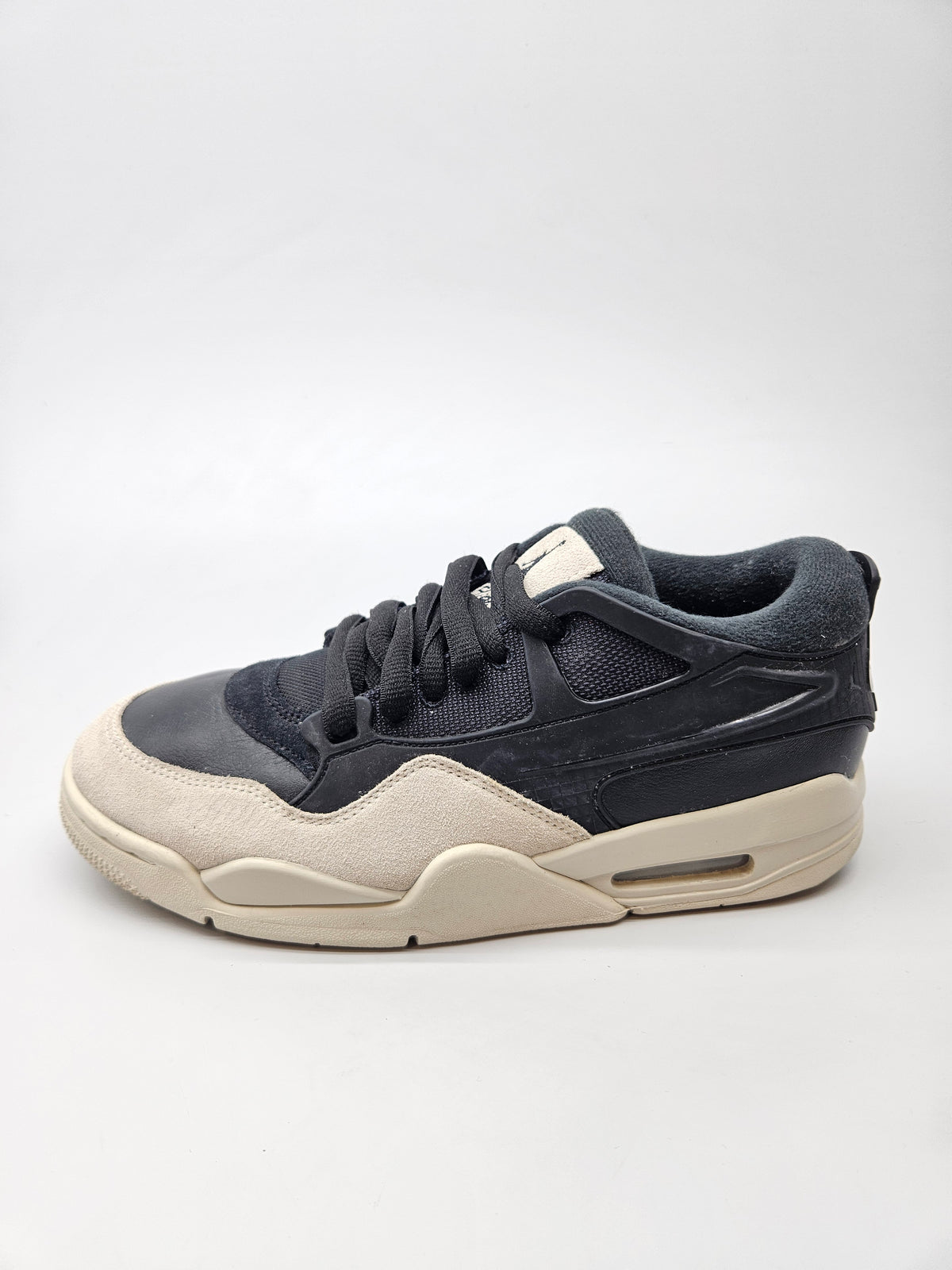 NIKE ORIGINAL  PATIKIBR 41