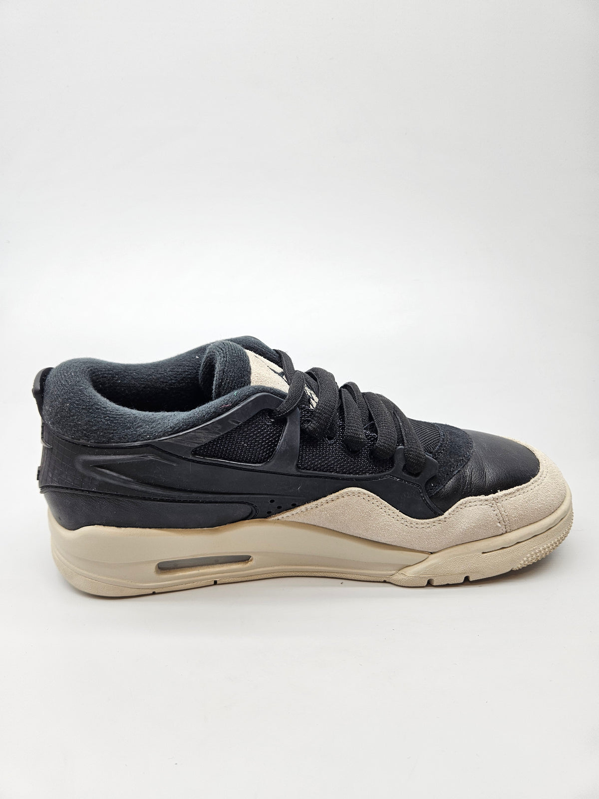 NIKE ORIGINAL  PATIKIBR 41