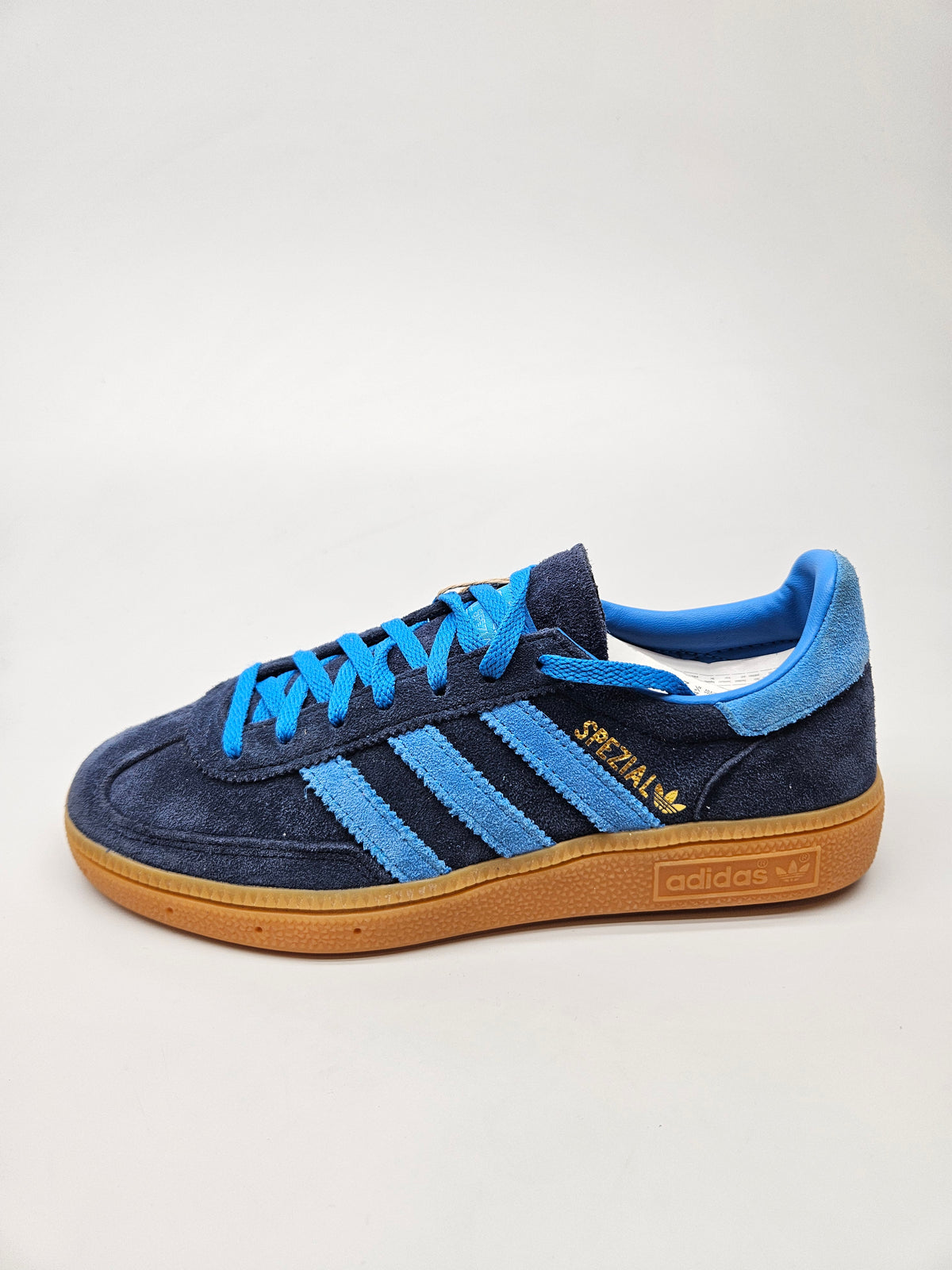 ADIDAS NOVI ORIGINAL PATIKI BR 37