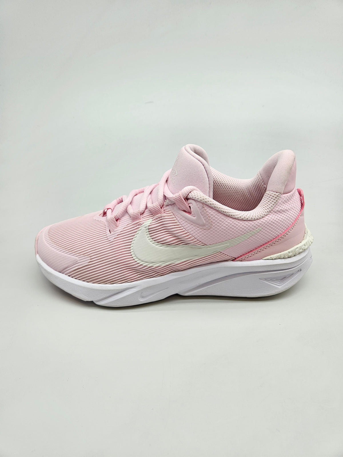 NIKE NOVI ORIGINAL PATIKI BR 36