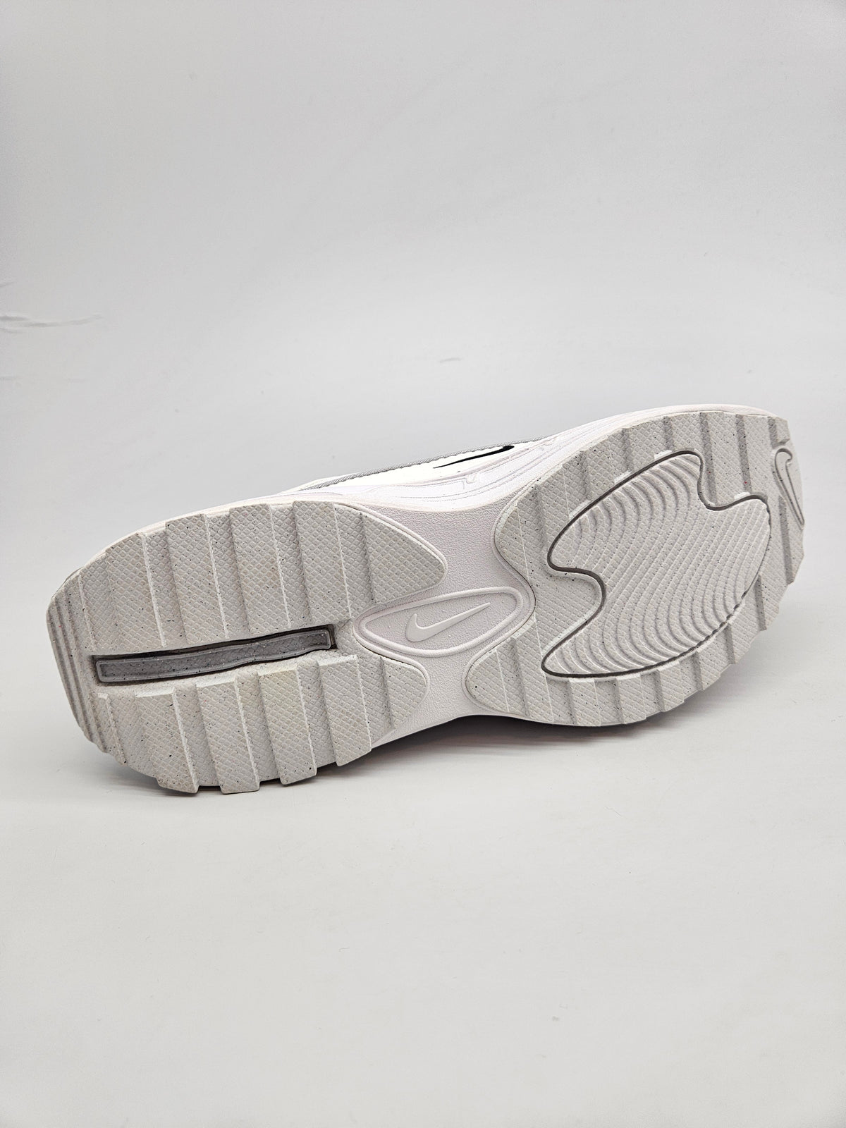 NIKE NOVI ORIGINAL PATIKI BR 40