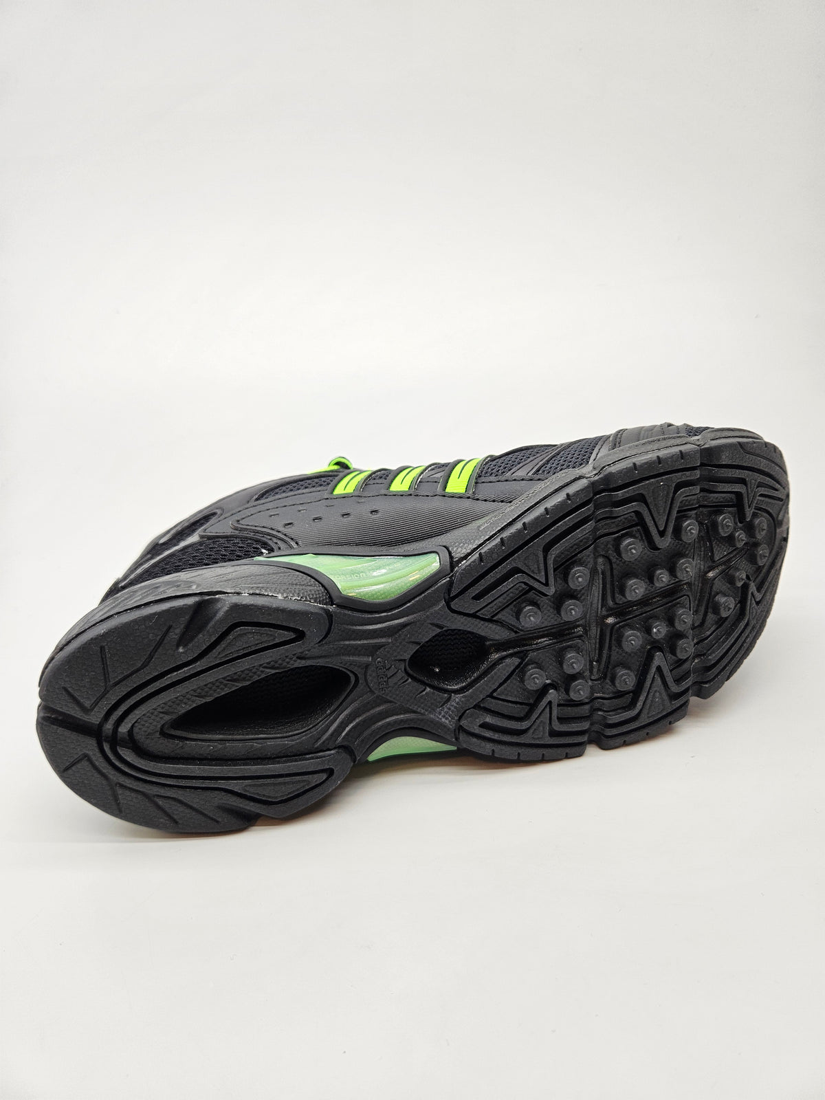 ADIDAS NOVI ORIGINAL PATIKI BR 36