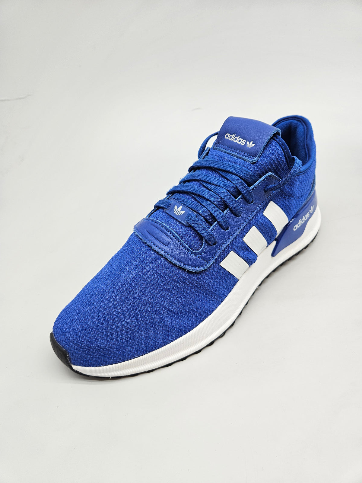 ADIDAS NOVI ORIGINAL PATIKI BR 44.5