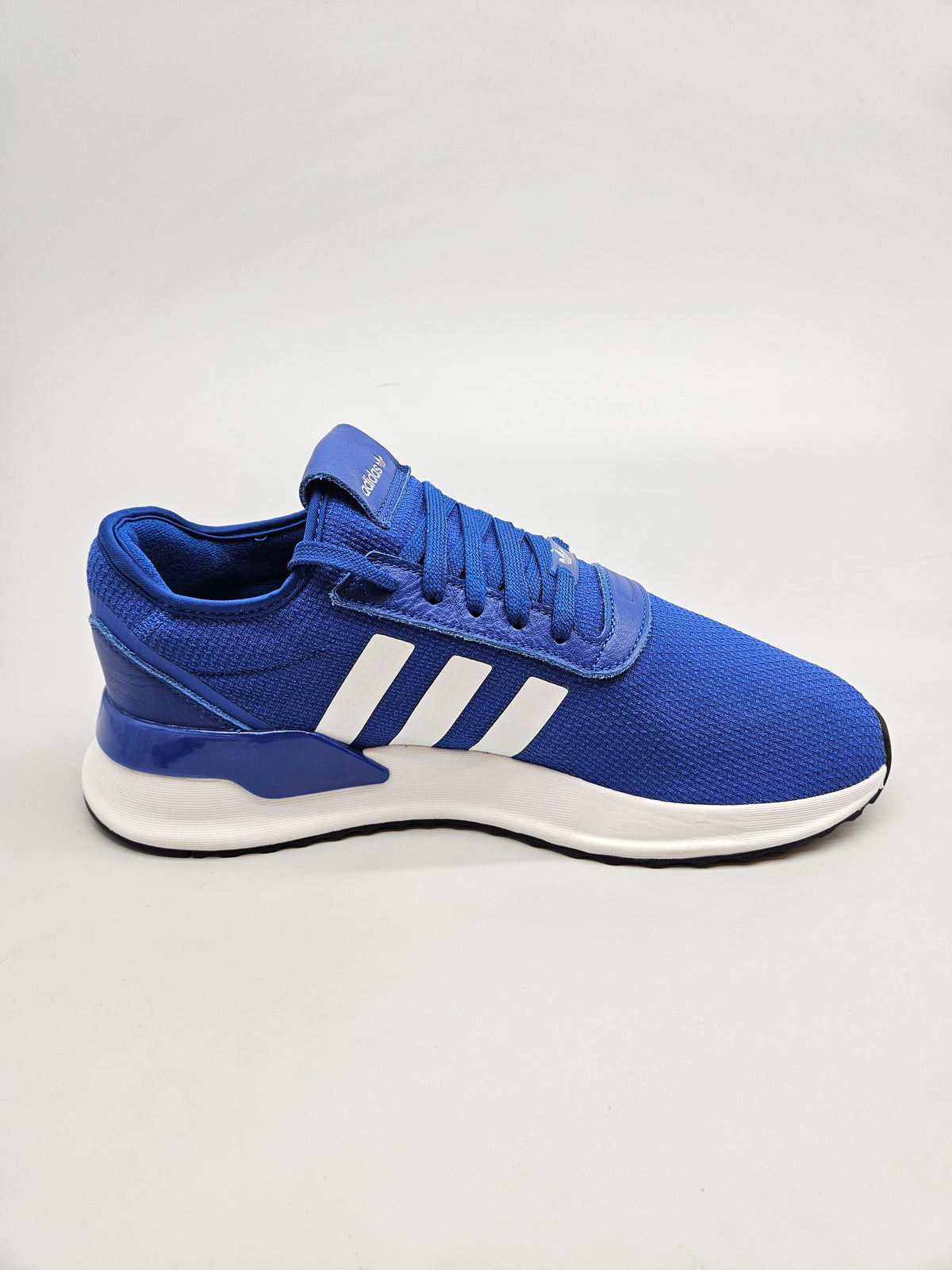 ADIDAS NOVI ORIGINAL PATIKI BR 44.5