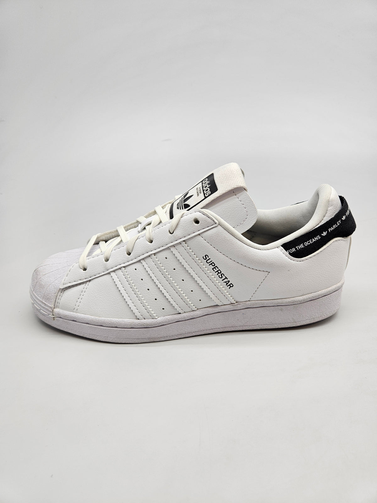 ADIDAS SUPERSTAR ORIGINAL PATIKI BR 38.5