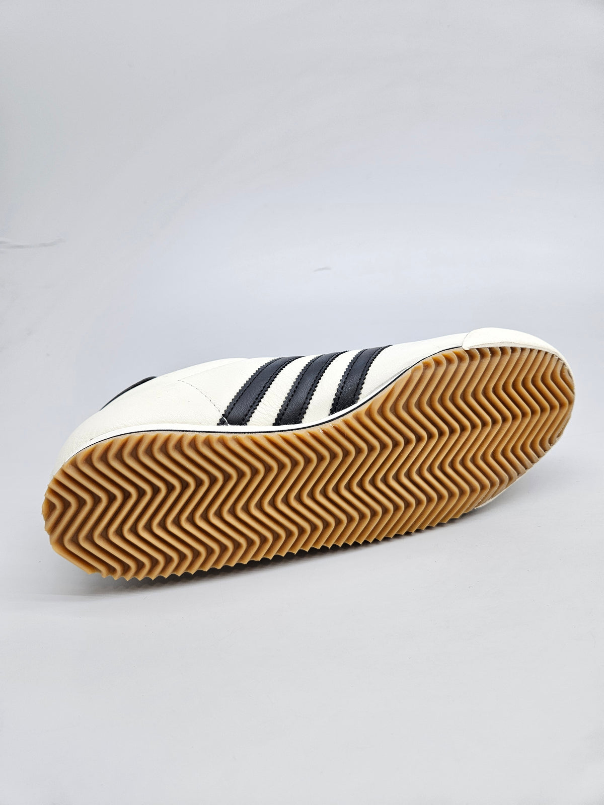 ADIDAS NOVI ORIGINAL PATIKI BR 39