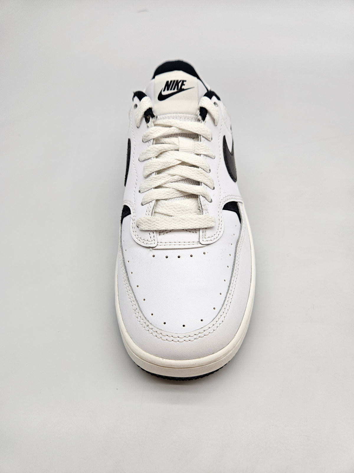 NIKE NOVI ORIGINAL PATIKI BR 38.5